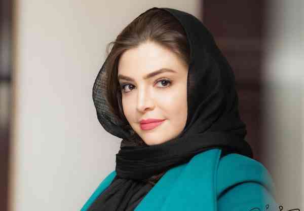 آناهیتا سپهری